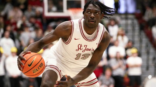 “纳嗨为何无视胡梅尔斯？欧洲杯大名单公布，德国球迷怒火中烧”